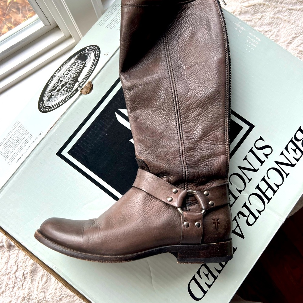 Frye Philip Harness Tall 8.5